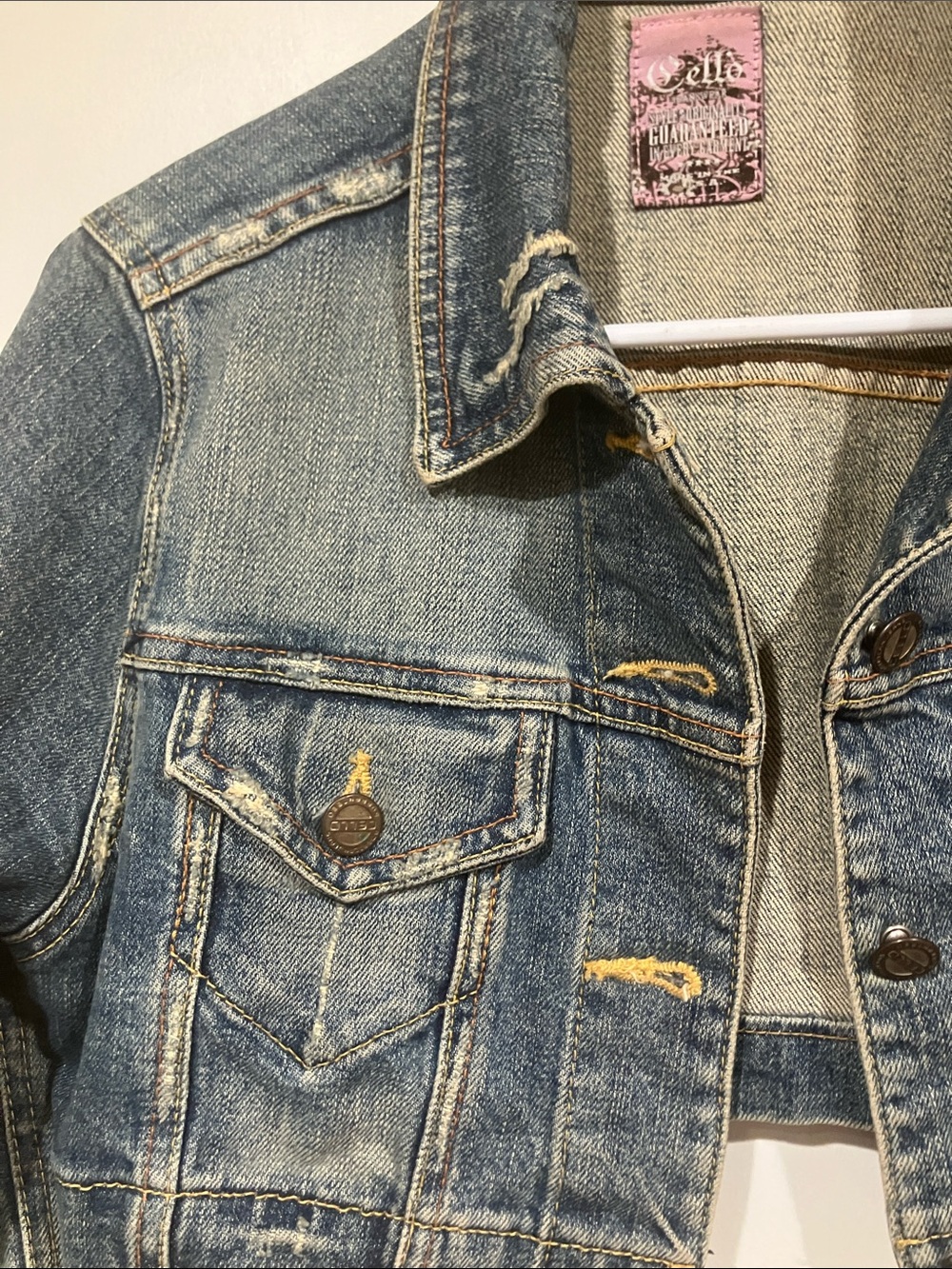 Cello Women’s Cropped Denim Jacket Small Blue Jean Jacket Casual Layering Piece - Picture 4 of 8